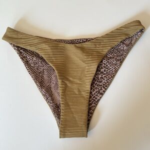 Hold ❌Acacia ZUMA BOTTOM - RESORT 2024